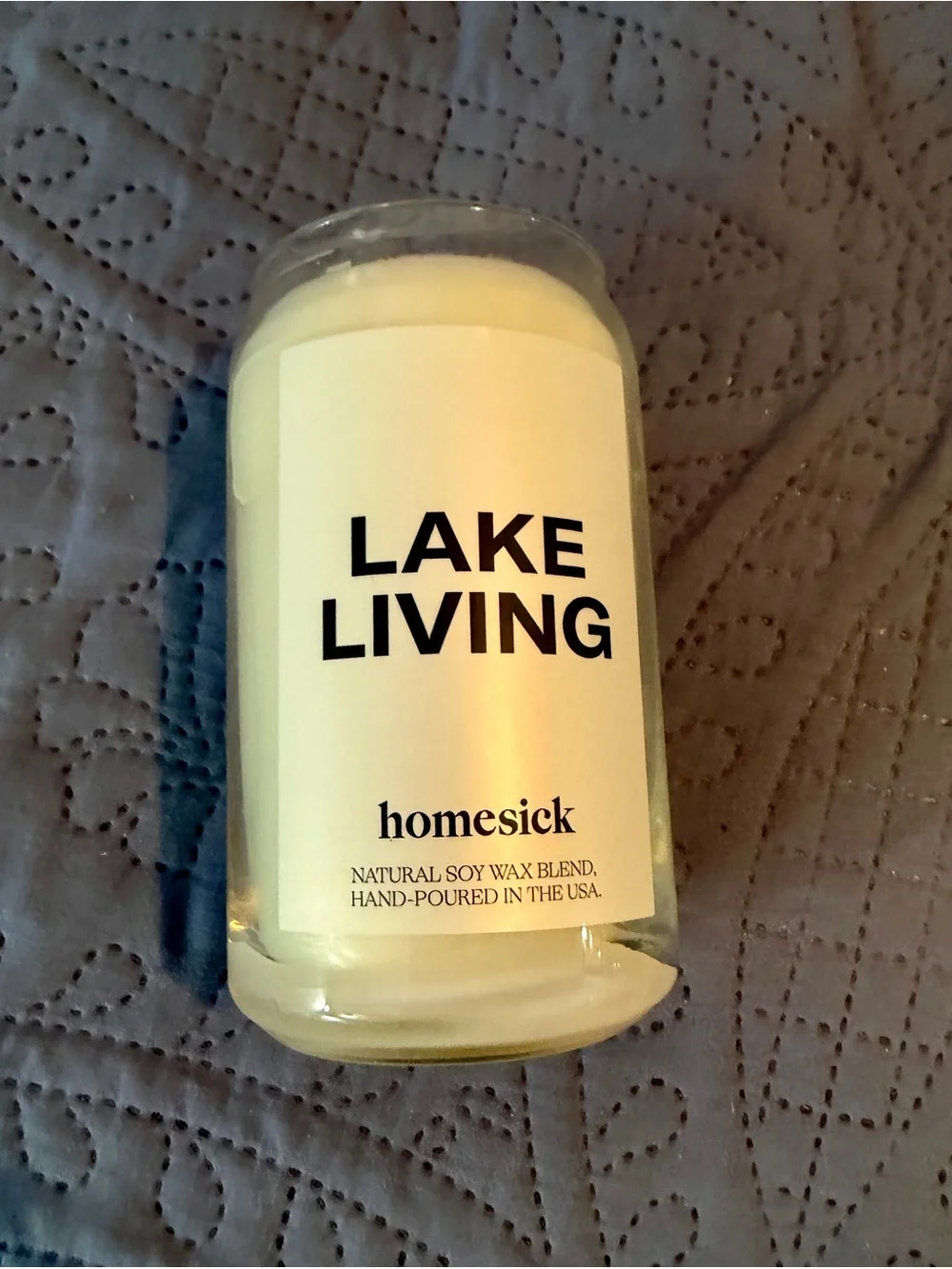 Homesick Candles “Lake Living” Scented Candle Fresh and Delicious NEW in Box